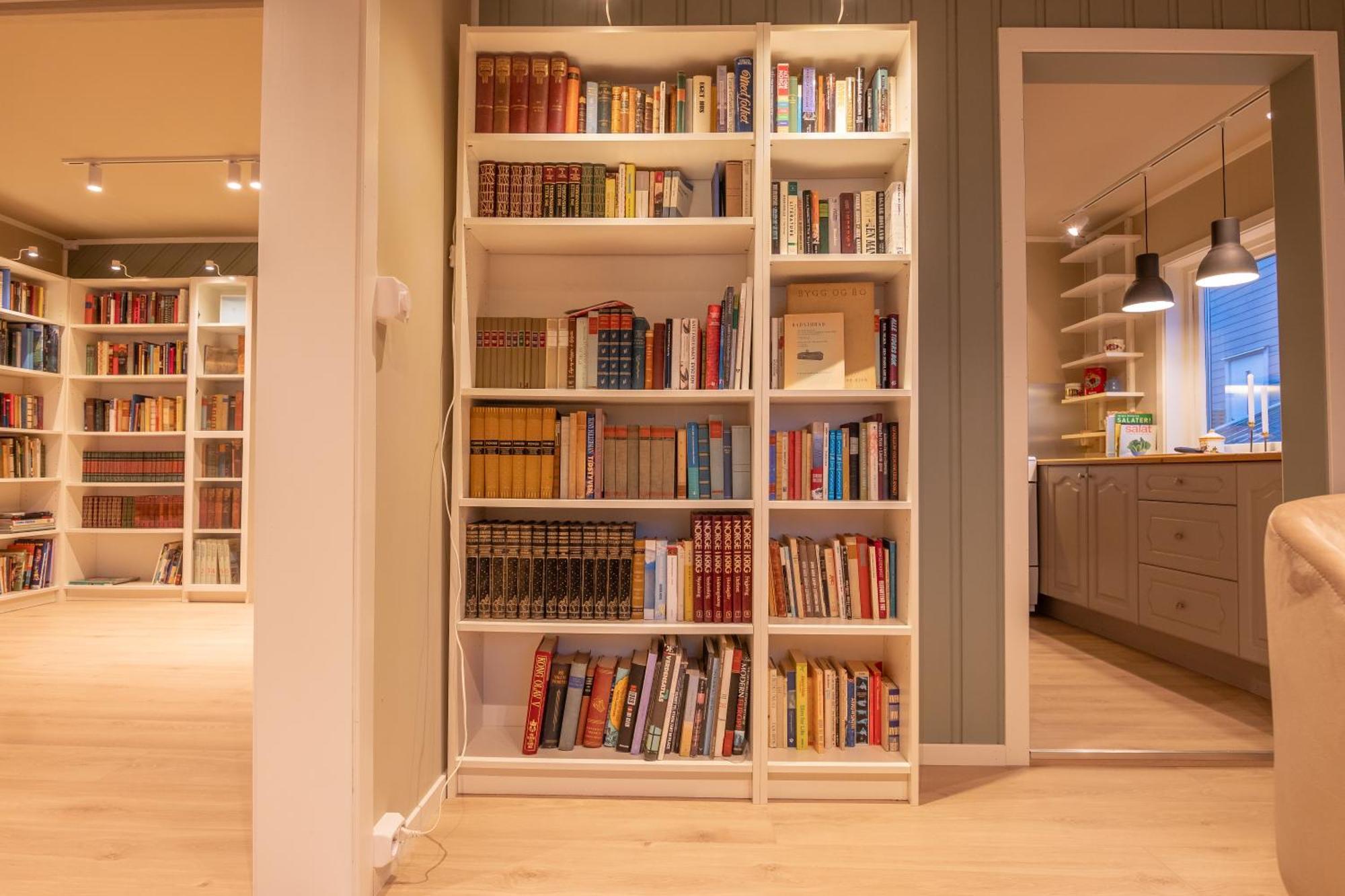 Cozy And Spacious Apartment In City Centre Tromso Ngoại thất bức ảnh