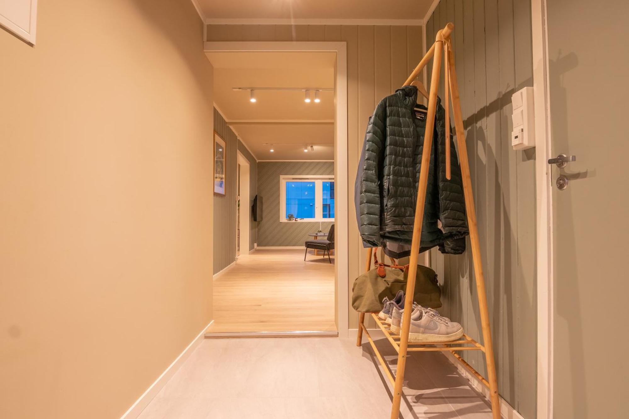 Cozy And Spacious Apartment In City Centre Tromso Ngoại thất bức ảnh